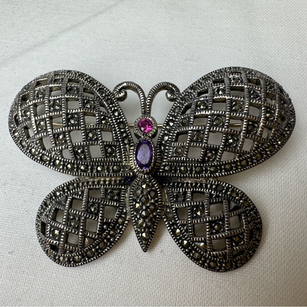 Vintage 925 Sterling Silver Marcasite Butterfly Brooch Purple Pink Stone Insect